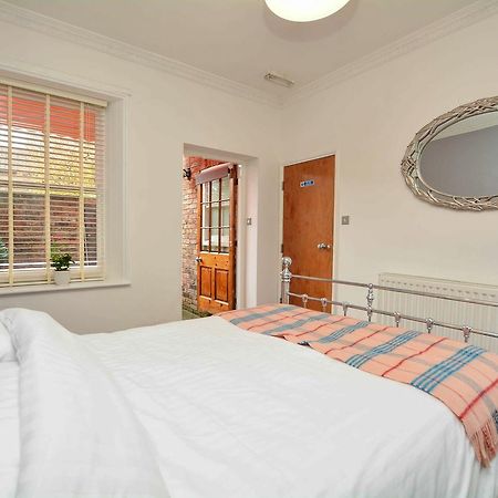 Ferienwohnung The Location- 1 Free Private Parking Space - 60 Second Walk 2 Minster! York Exterior foto