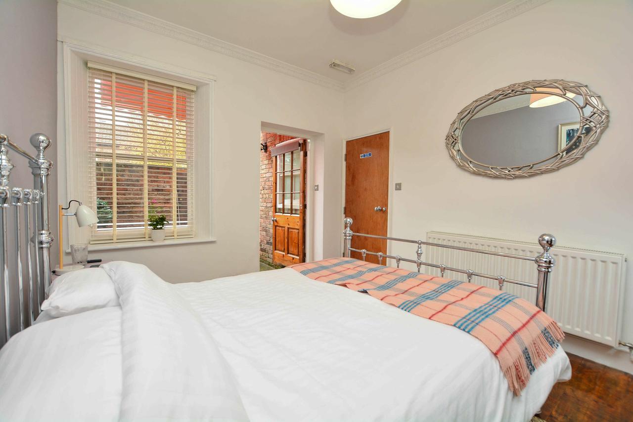 Ferienwohnung The Location- 1 Free Private Parking Space - 60 Second Walk 2 Minster! York Exterior foto