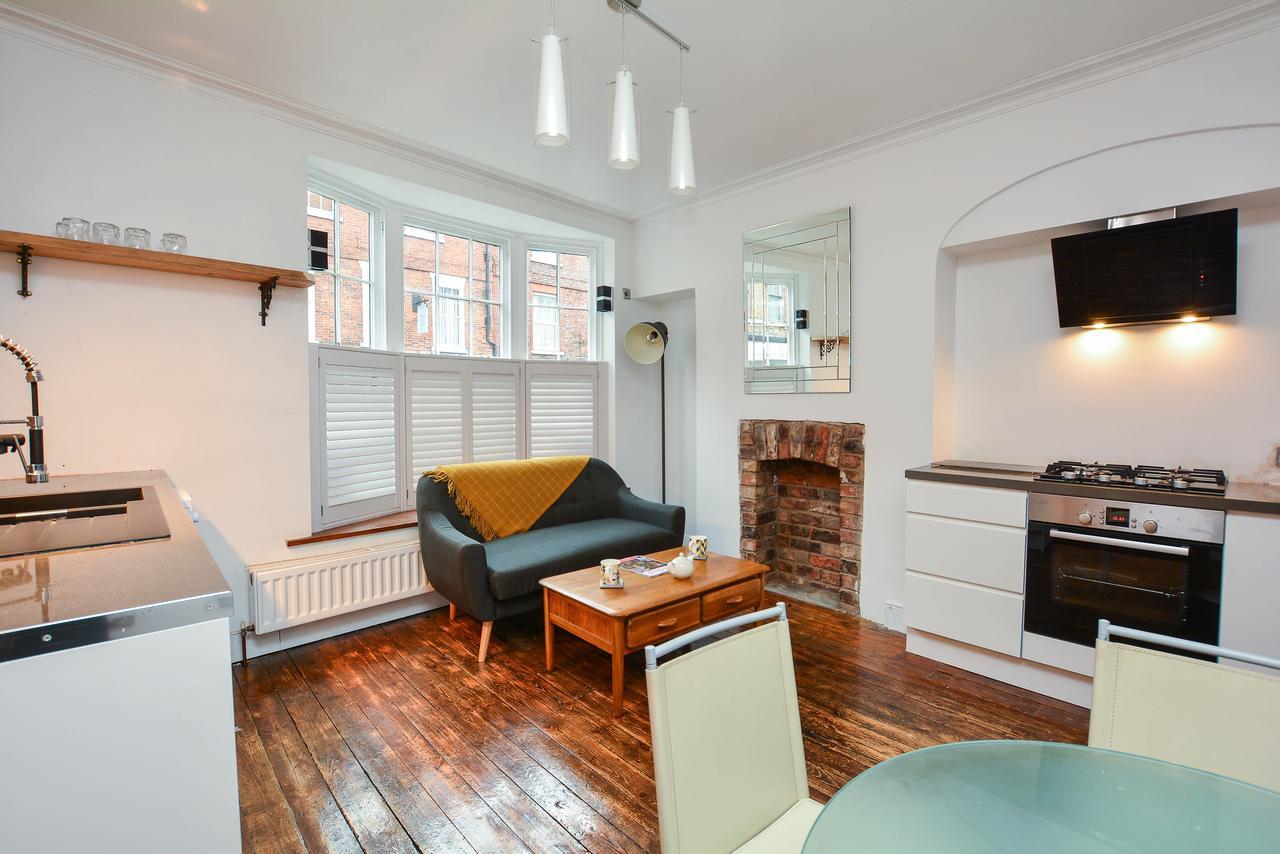 Ferienwohnung The Location- 1 Free Private Parking Space - 60 Second Walk 2 Minster! York Exterior foto